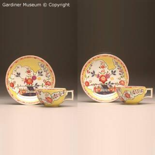 Pair of teacups and saucers