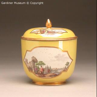 Sugar bowl with harbour scenes