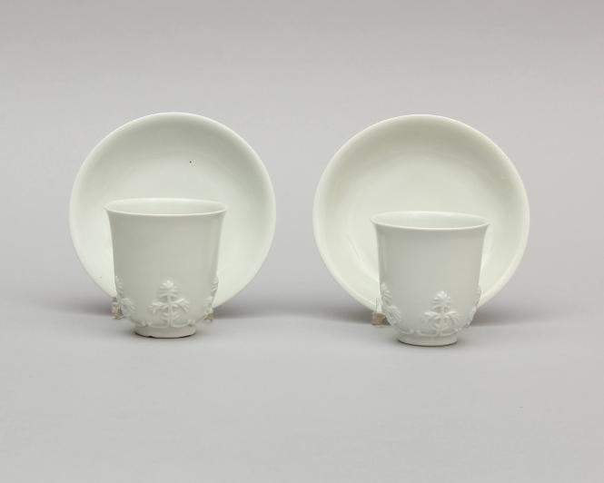 Pair of beakers and saucers