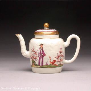 Teapot moulded and painted with chinoiseries
