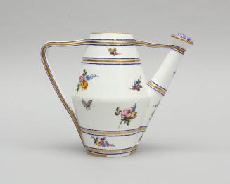 Watering Can, Second Size (Arrosoir)