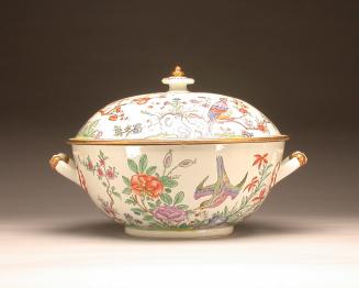 Soup tureen with exotic birds