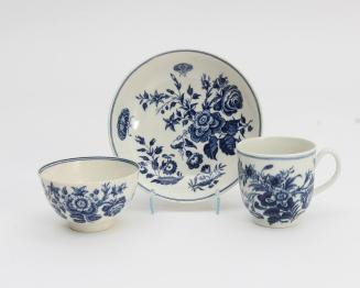 Cup, Teabowl and Saucer with Three Flowers Pattern