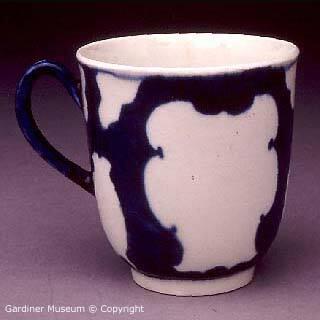Coffee cup with blue-scale ground
