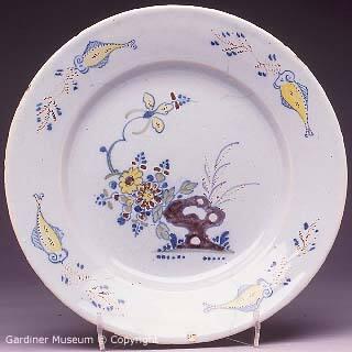 Plate with chinoiserie design