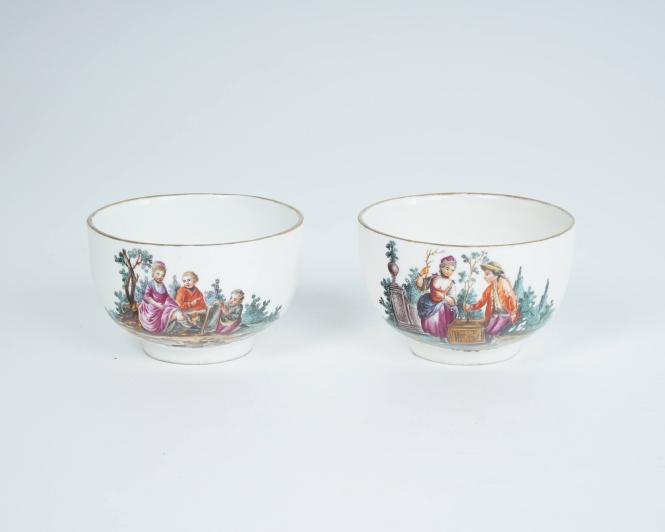 Documentary teacups painted by Louis Victor Gerverot
