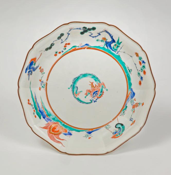 Dish with Coiled Dragon