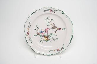 Lobed Round Plate with Chinoiserie