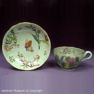 Large breakfast cup and saucer with chinoiserie pattern