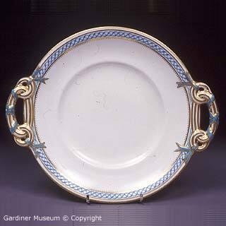 Two-handled dinner plate