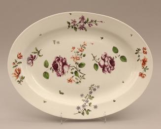 Platter with botanical pattern