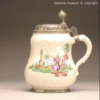 Pear-shaped tankard with chinoiseries