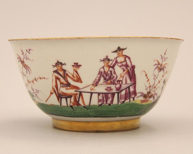 Bowl with chinoiseries