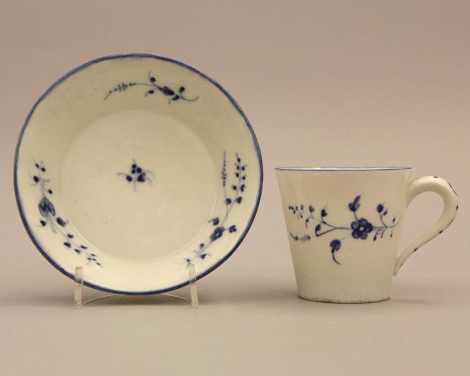 Cup and saucer with scattered floral sprays (Chantilly sprigs)