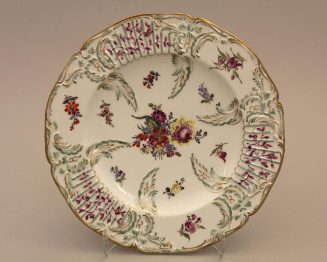 Plate with the "Berliner Muster - 1766" pattern